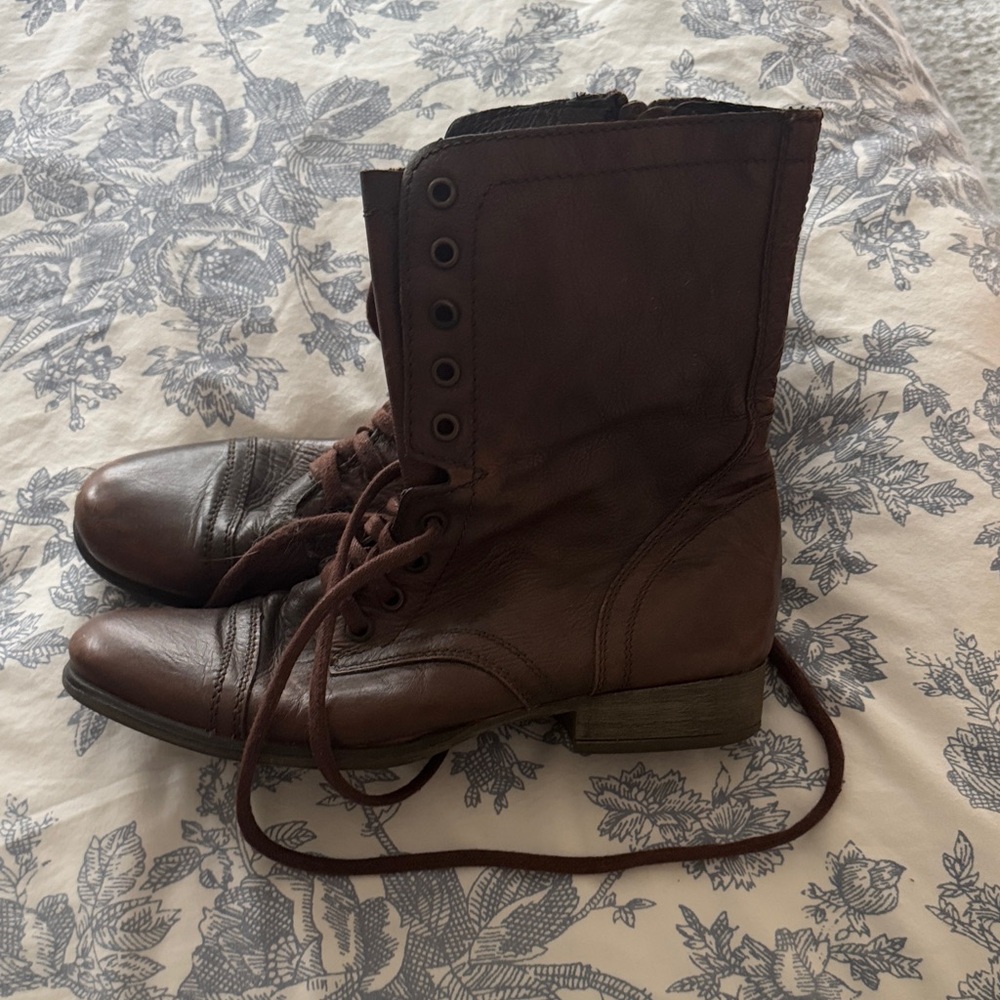 Steve Madden Brown Lace Up Boots